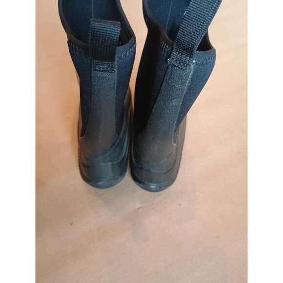 The Original Muck Boot Company, Kids' Black Pull On Boot, Sz. 4 - Picture 4 of 7